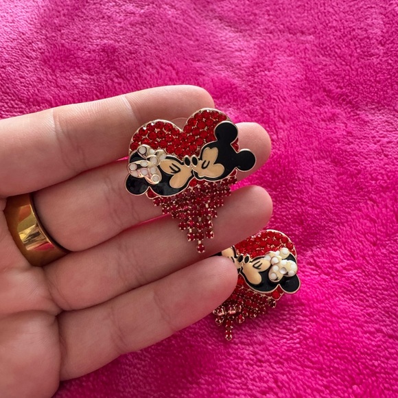 Disney x Baublebar Valentines Earrings - Picture 3 of 4